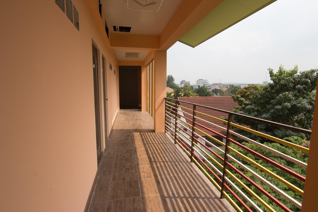 Appartamento Bann In Suan Bangkok Esterno foto