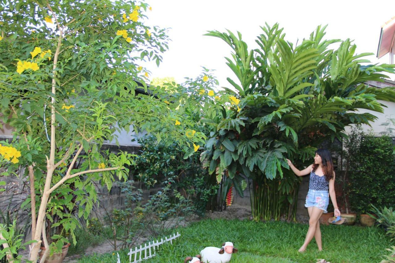 Appartamento Bann In Suan Bangkok Esterno foto