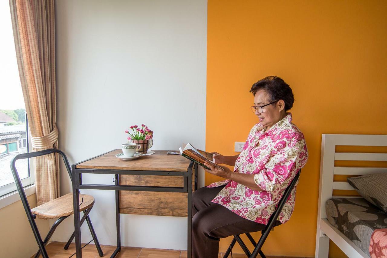 Appartamento Bann In Suan Bangkok Esterno foto