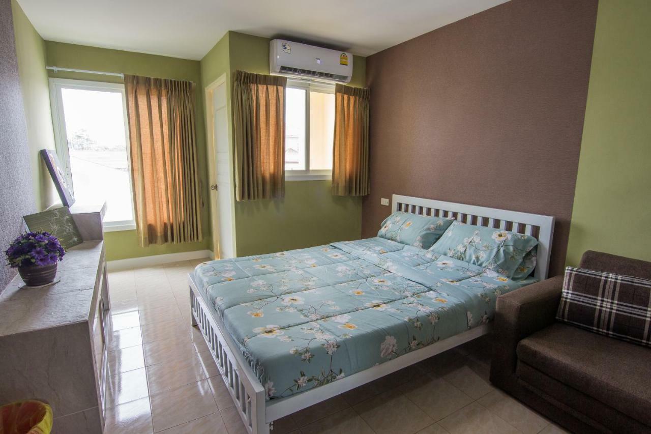 Appartamento Bann In Suan Bangkok Esterno foto